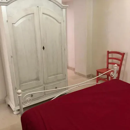 Trulli Lenuccia * سيغلي ميسابيكا